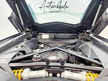 Lamborghini Aventador — photo 9