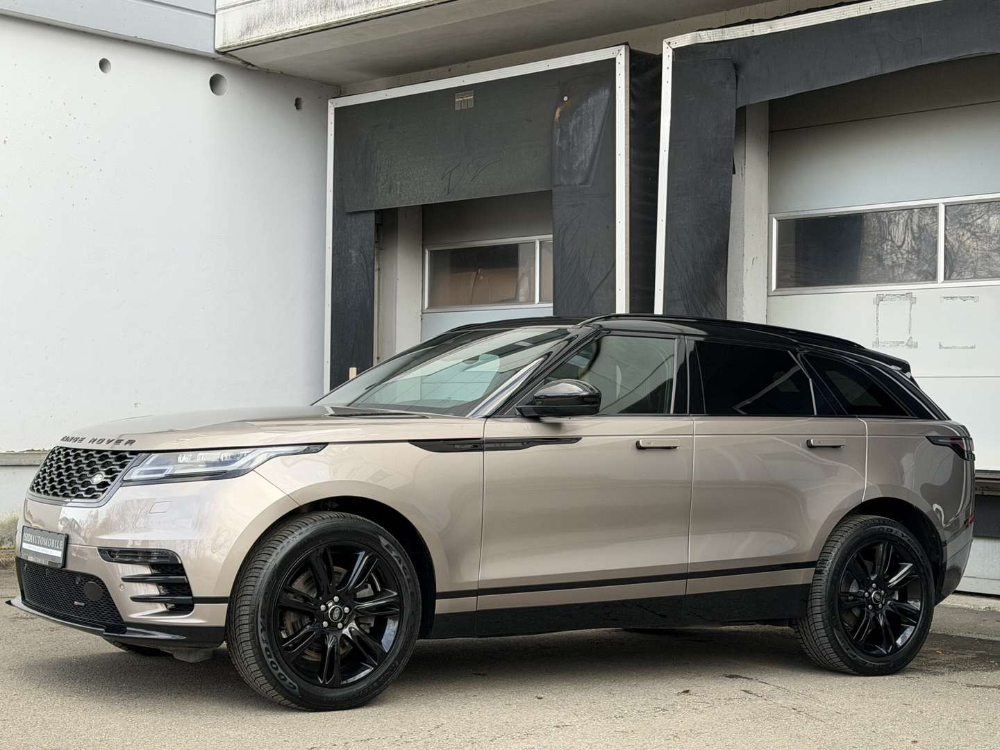 Land Rover Range Rover Velar D200 R-Dynamic SE Black Pano - 2023 - Joinsteer - #2
