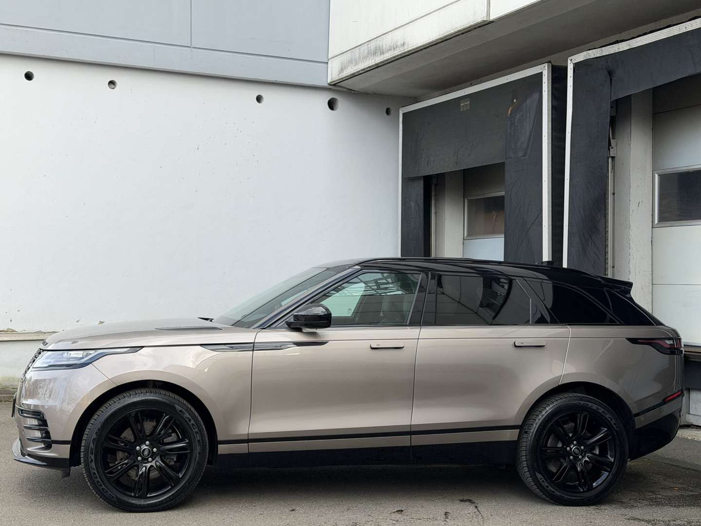 Land Rover Range Rover Velar D200 R-Dynamic SE Black Pano - 2023 - Joinsteer - #3