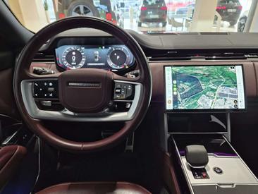 Land Rover Range Rover D350 — photo 12