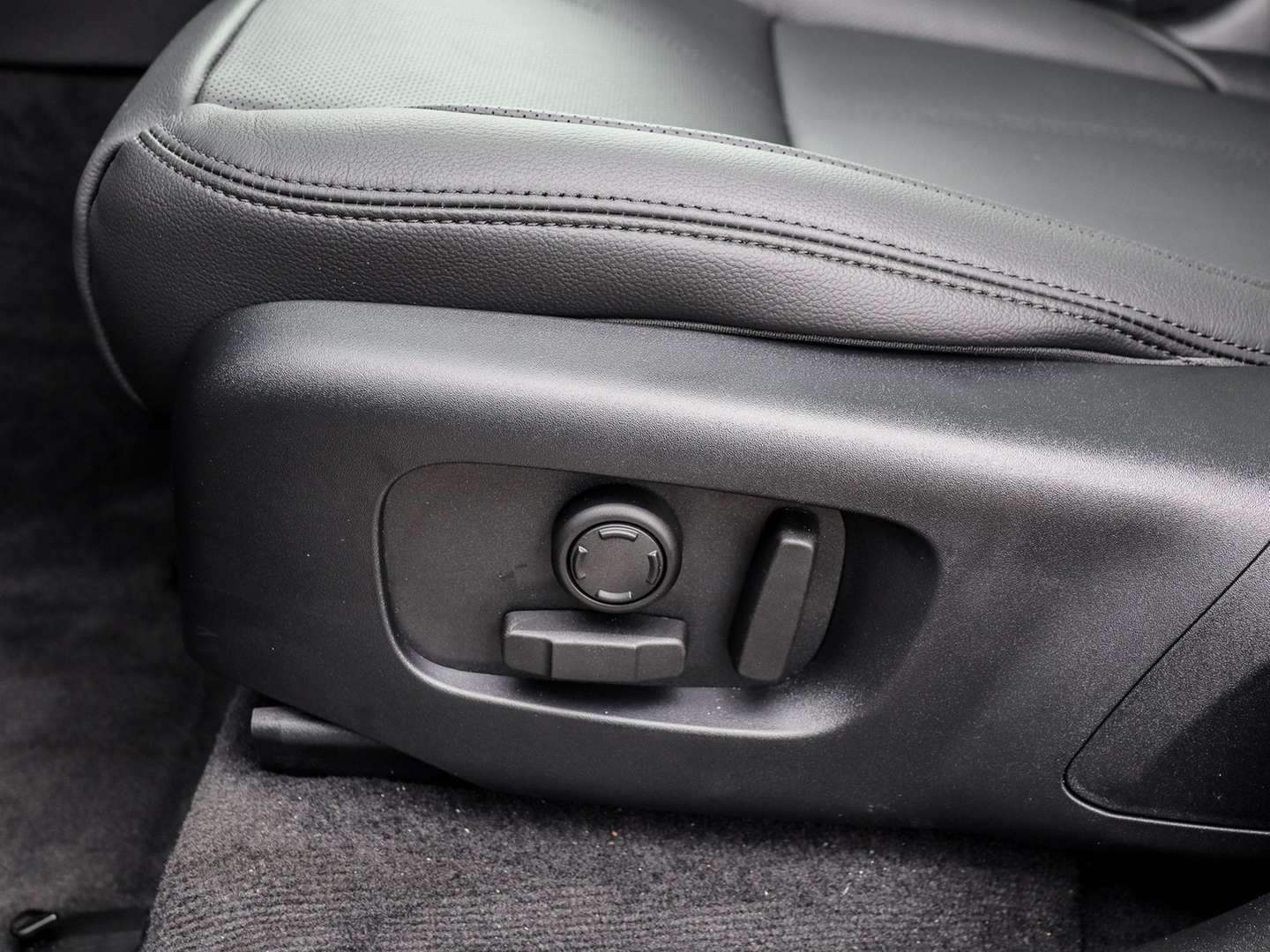 Land Rover Range Rover Velar D300 AWD Dynamic SE - 2025 - Joinsteer - #9