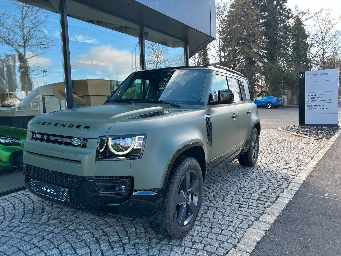 Land Rover Defender 110 X-Dynamic SE - 2023 - Joinsteer - #3