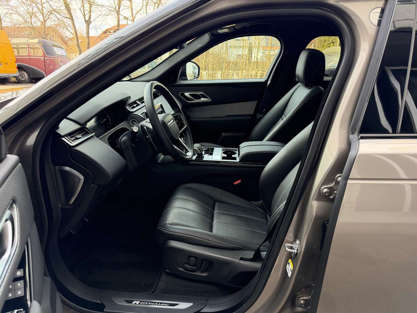 Land Rover Range Rover Velar D200 R-Dynamic SE Black Pano - 2023 - Joinsteer - #13
