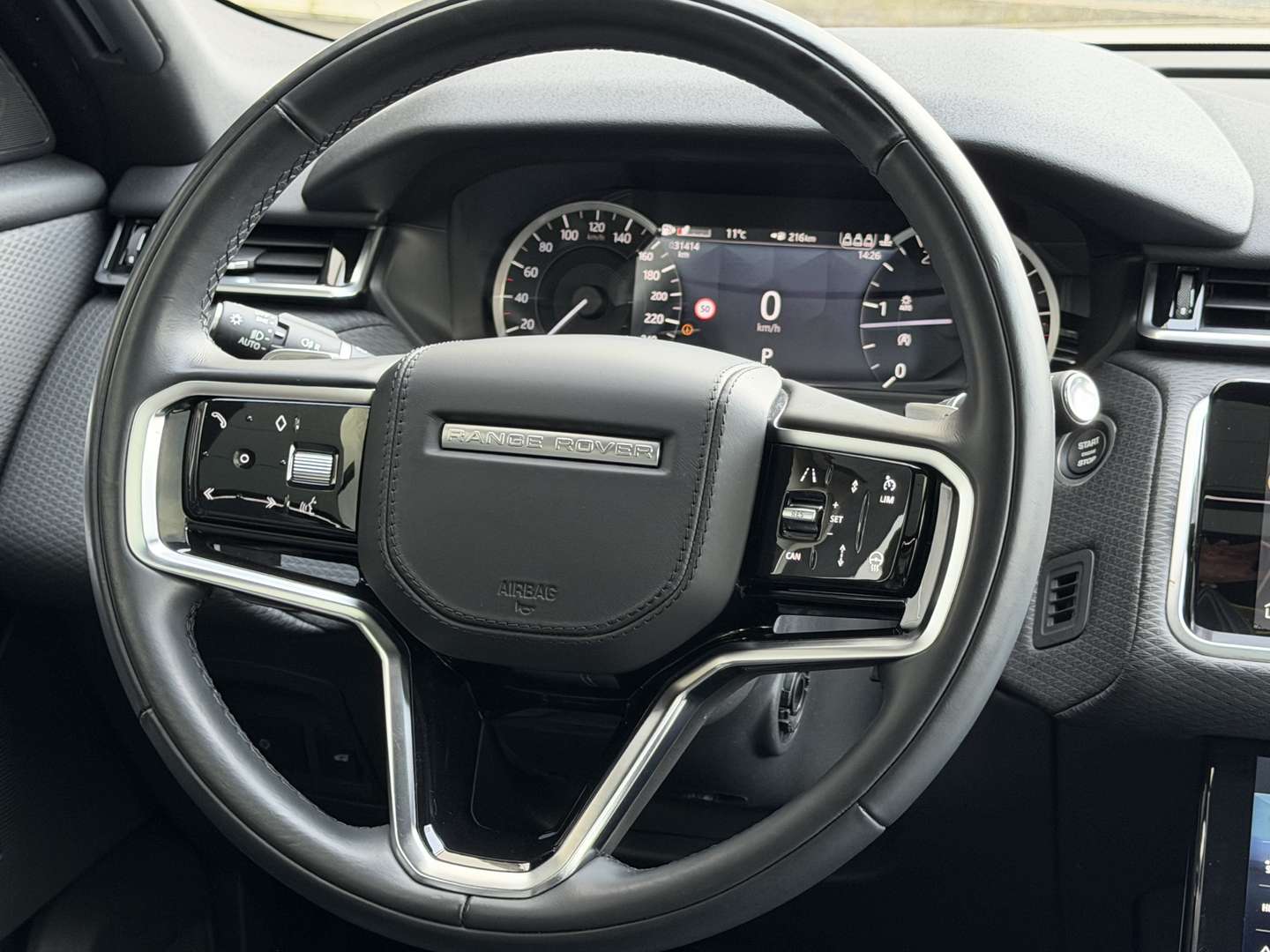 Land Rover Range Rover Velar D200 R-Dynamic SE Black Pano - 2023 - Joinsteer - #18