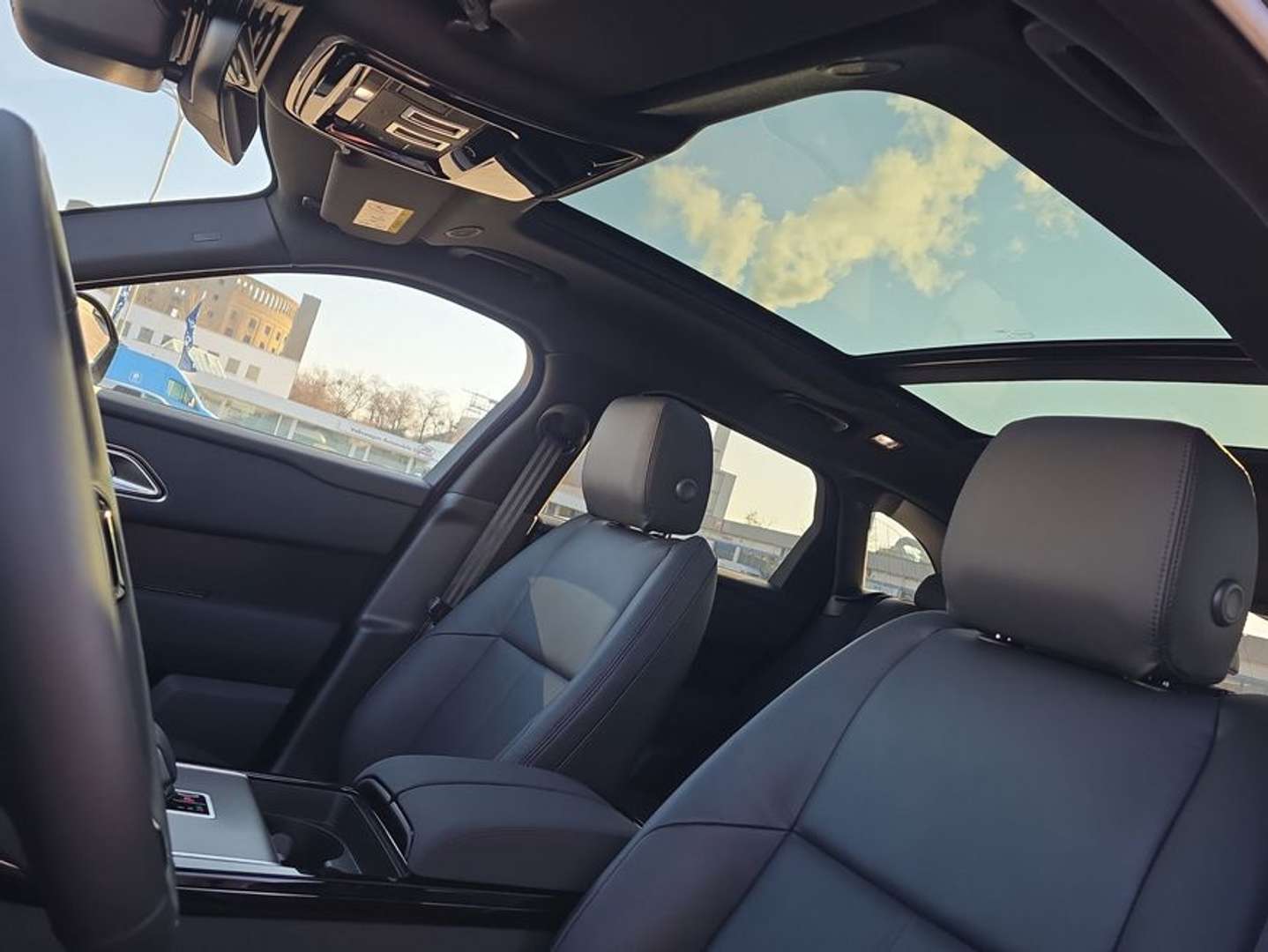 Land Rover Range Rover Velar D200 Dynamic SE Pano, BlackPack - 2026 - Joinsteer - #41