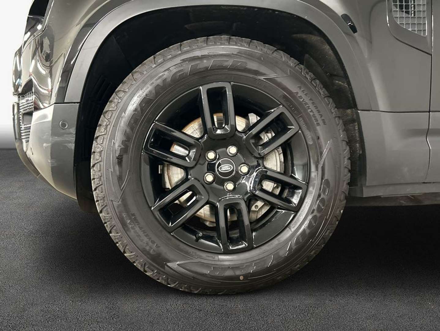 Land Rover Defender 110 D300 S - 2021 - Joinsteer - #9