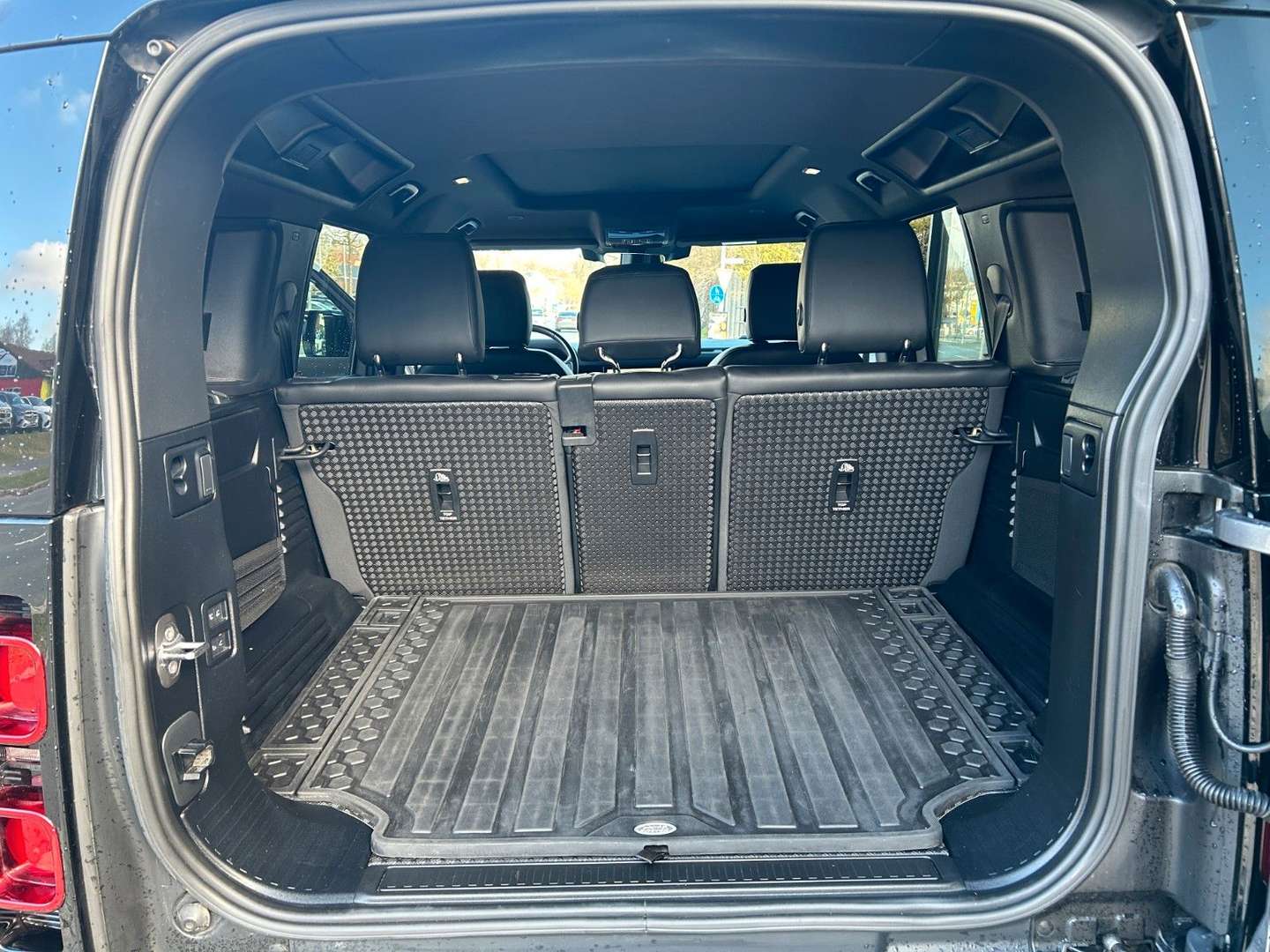 Land Rover Defender 110 X-Dynamic SE - 2023 - Joinsteer - #14