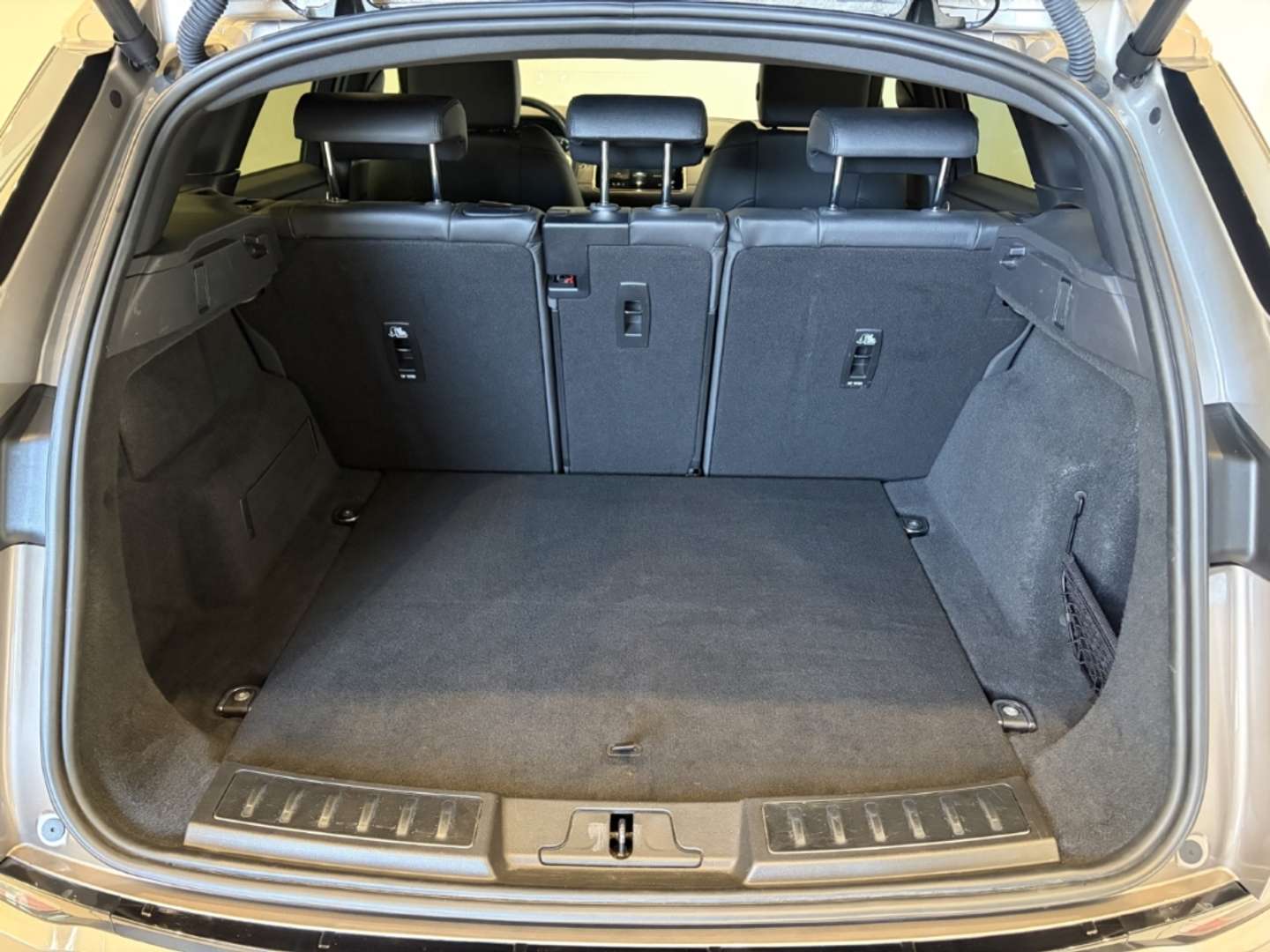 Land Rover Range Rover Evoque P300e R-Dynamic SE Hybrid - 2023 - Joinsteer - #10