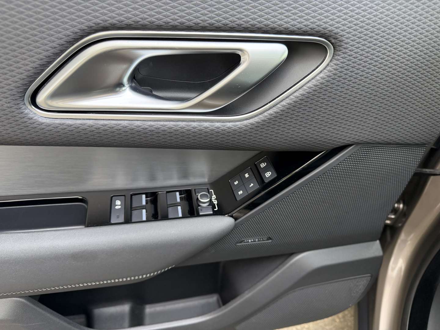 Land Rover Range Rover Velar D200 R-Dynamic SE Black Pano - 2023 - Joinsteer - #32