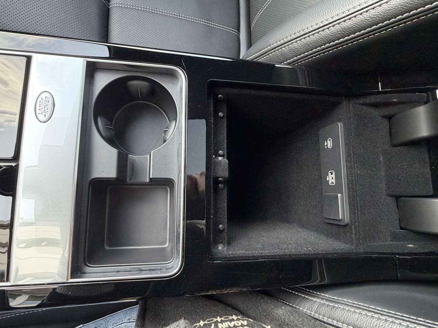 Land Rover Range Rover Velar D200 R-Dynamic SE Black Pano - 2023 - Joinsteer - #41