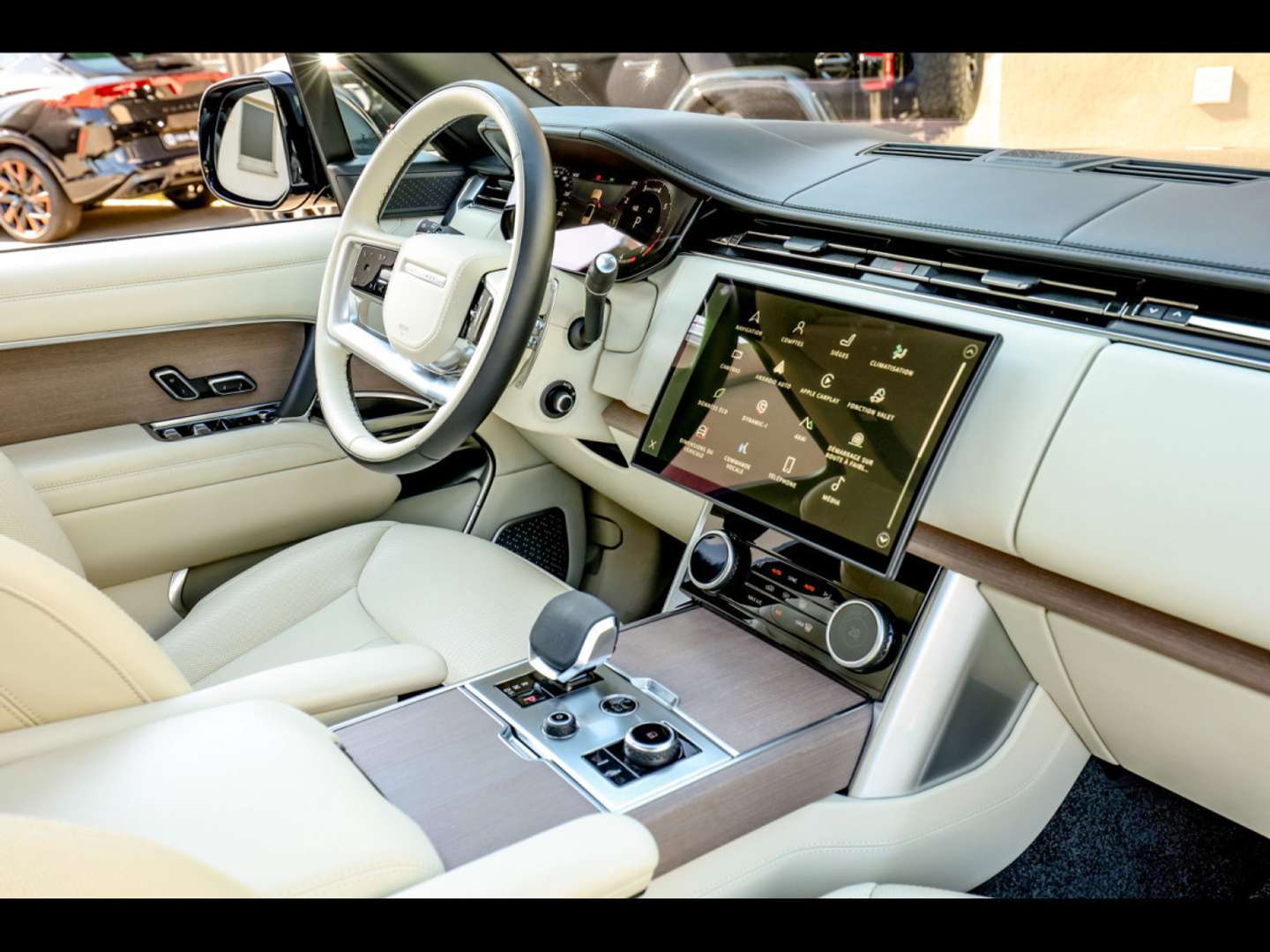 Land Rover Range Rover 4.4 P530 FIRST EDITION SWB AWDSHADOWEXECUTIVETV - 2022 - Joinsteer - #24