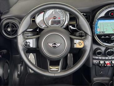 Mini Cabrio JCW Cooper — photo 4