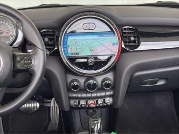 Mini Cabrio JCW Cooper — photo 5