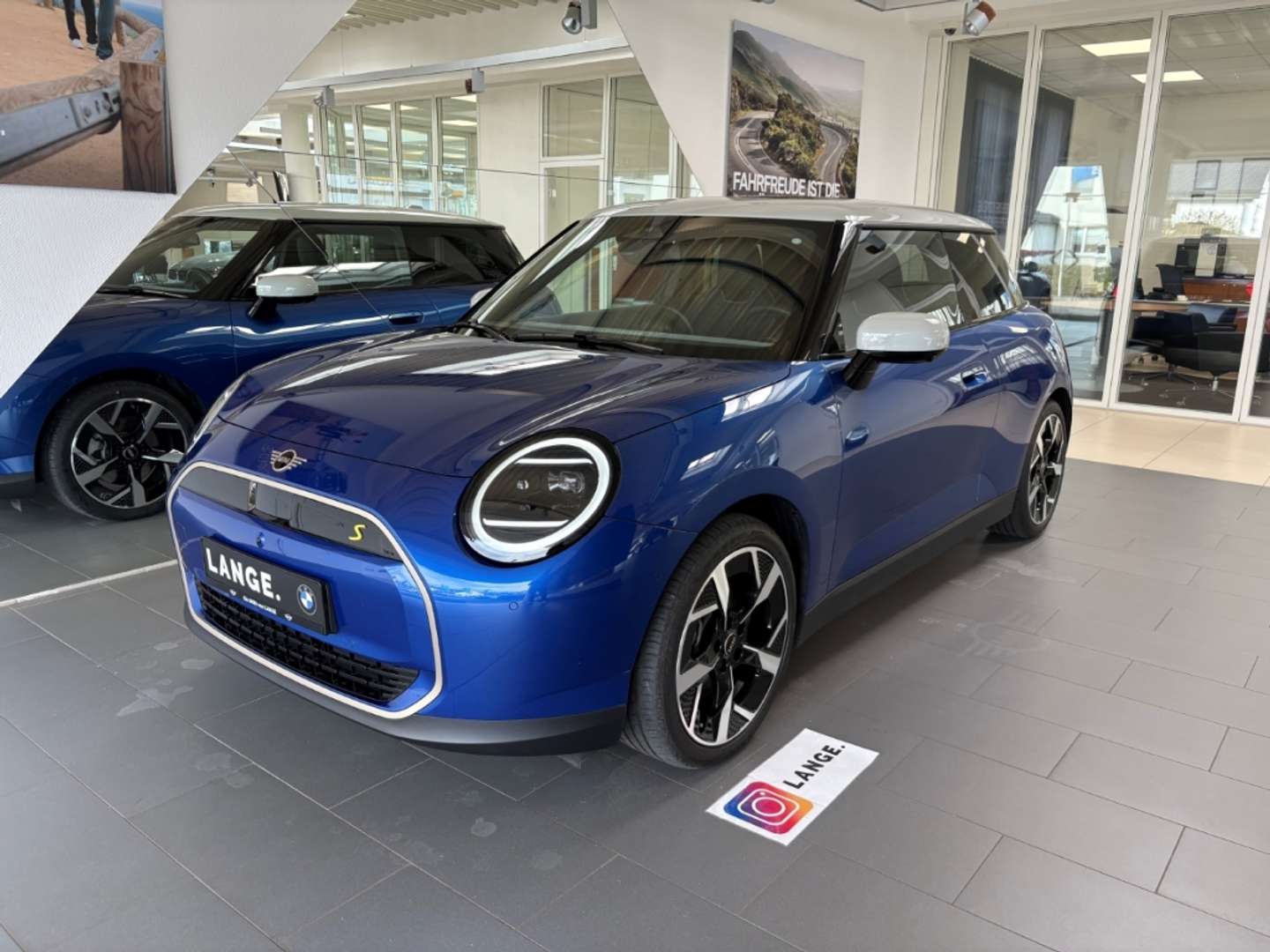 Mini Electric Favoured Cooper SE - 2025 - Joinsteer - #1