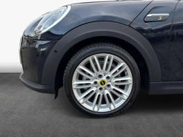 Mini Electric Yours Cooper SE - 2023 - Joinsteer - #5