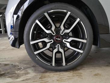 Mini Cooper JCW Cooper — photo 10