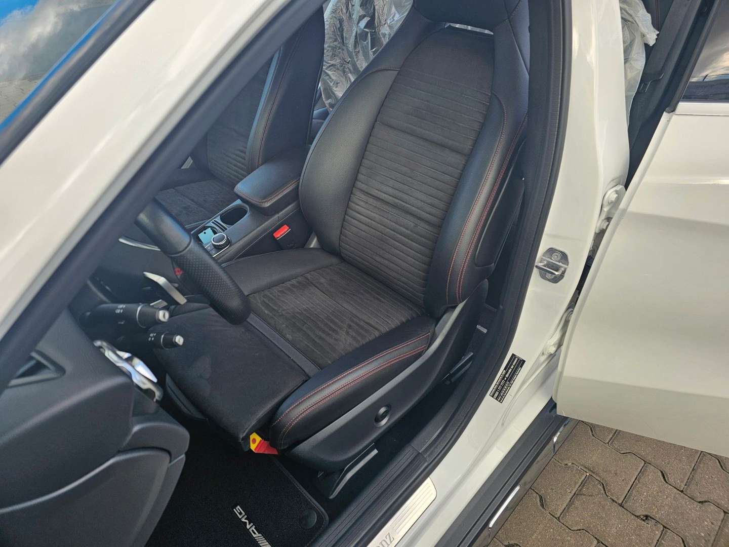 Mercedes GLA 200 AMG Line - 2019 - Joinsteer - #13