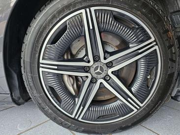 Mercedes EQE 350 AMG Line — photo 20
