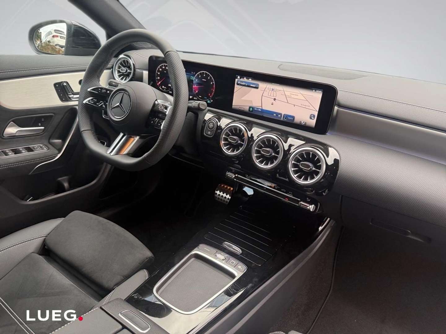 Mercedes CLA Shooting Break 200 AMG-LINE - 2025 - Joinsteer - #9