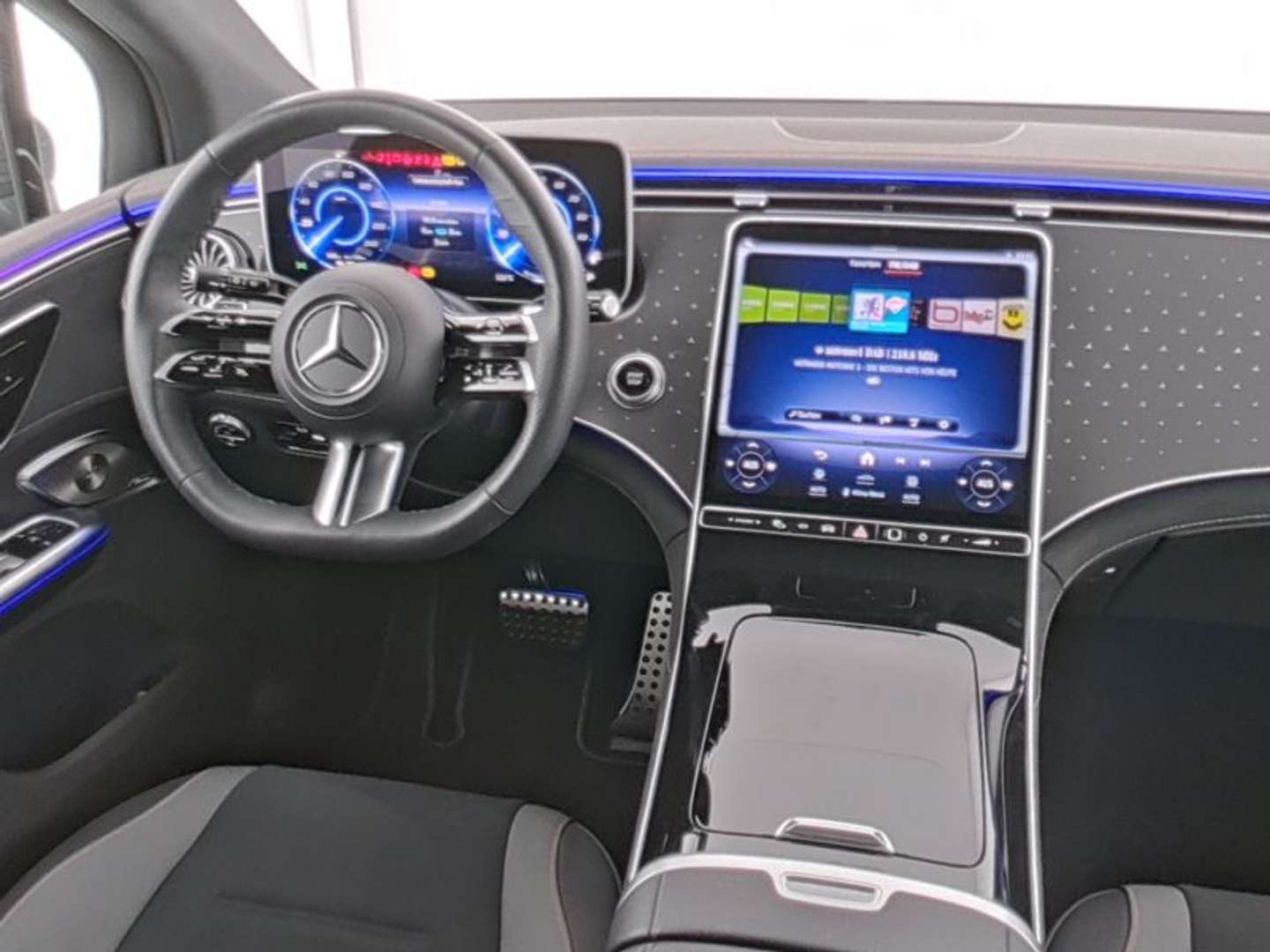 Mercedes EQE 350 Night Edition - 2025 - Joinsteer - #4