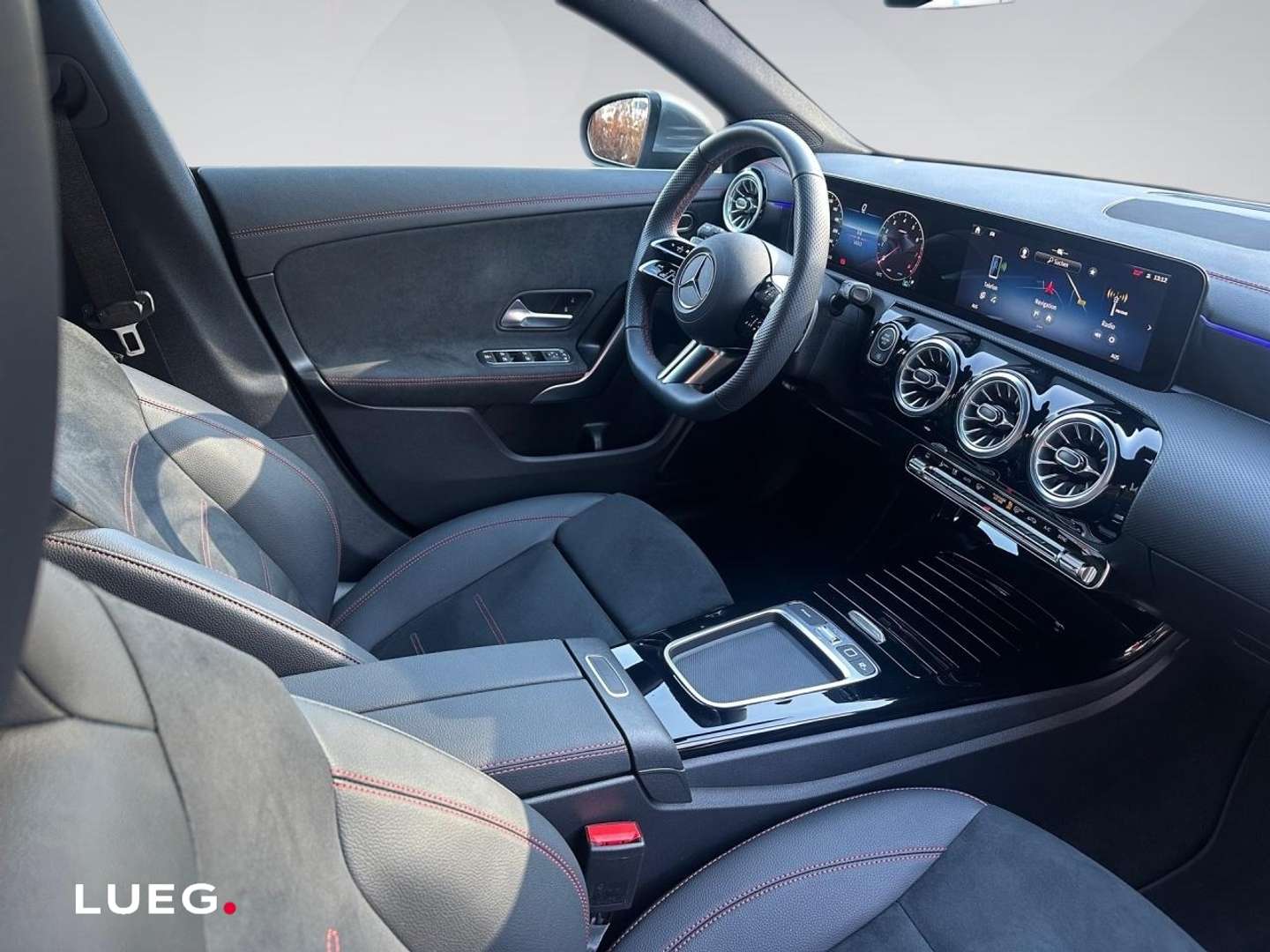 Mercedes CLA 200 AMG Line - 2024 - Joinsteer - #9