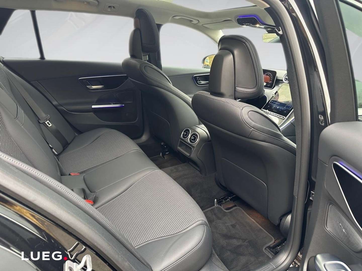 Mercedes Classe C 300 Avantgarde - 2024 - Joinsteer - #12