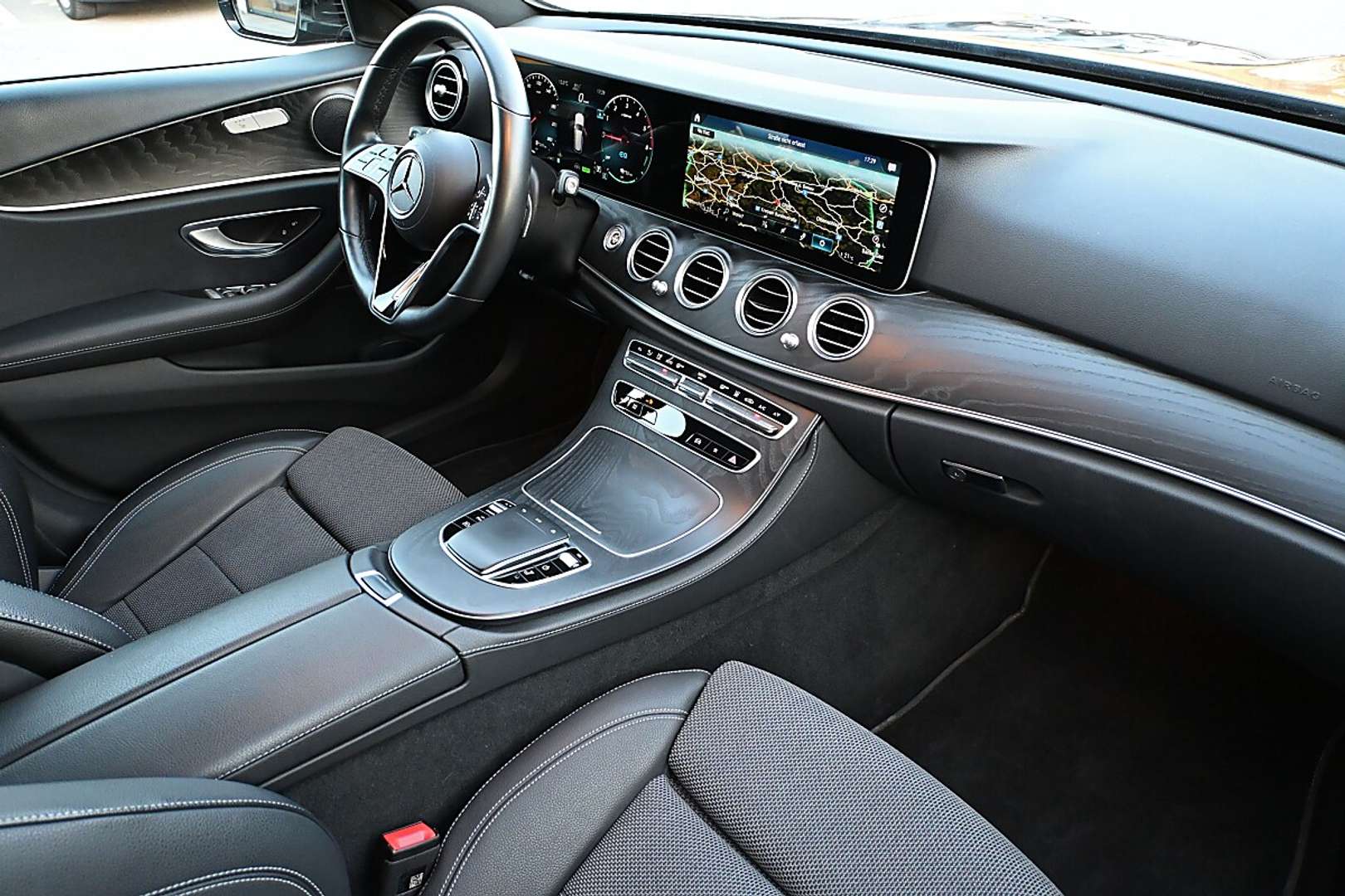 Mercedes Classe E 300 - 2022 - Joinsteer - #4