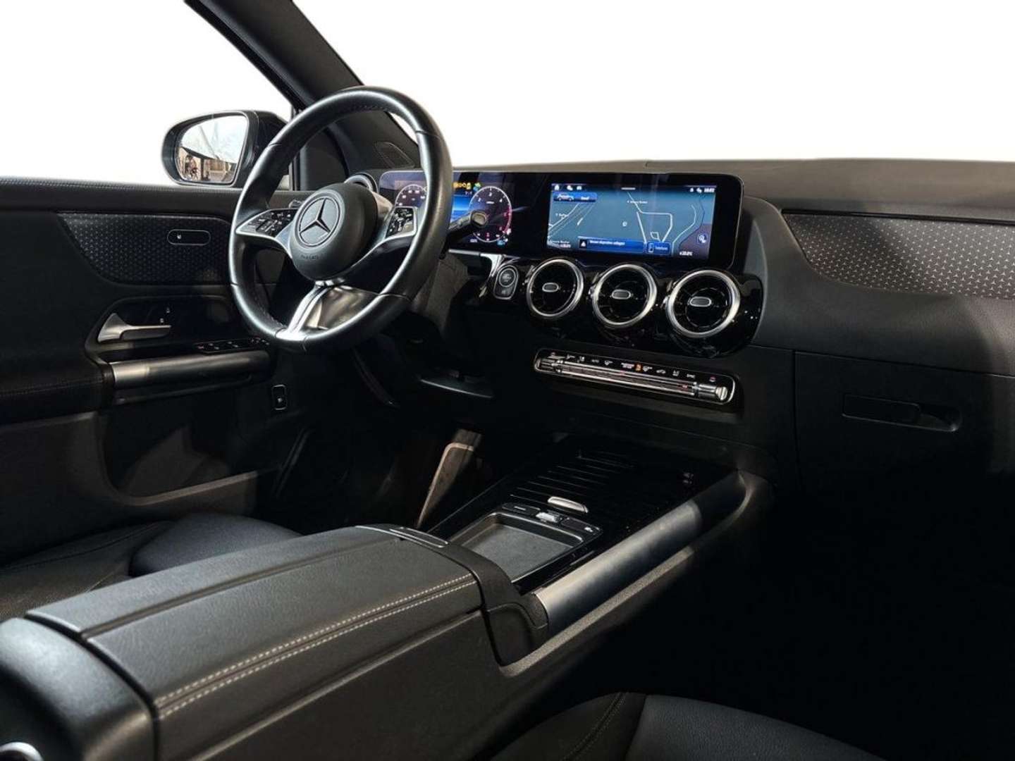 Mercedes GLA 200 Progressive - 2025 - Joinsteer - #15