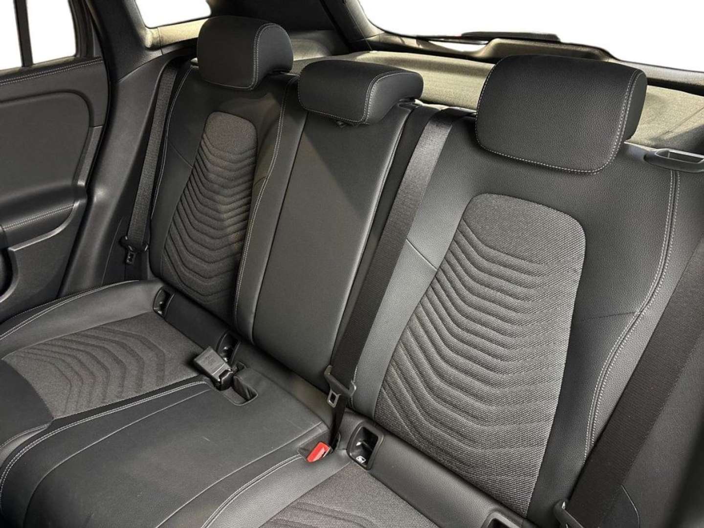 Mercedes GLA 200 Progressive - 2025 - Joinsteer - #16