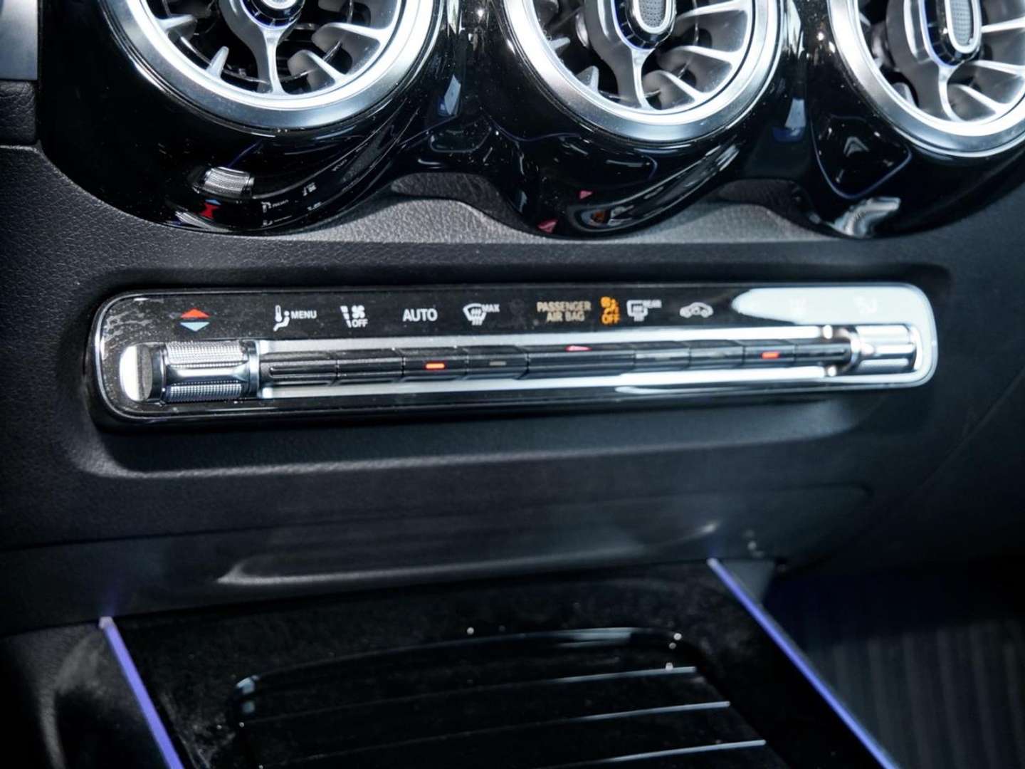 Mercedes EQB 300 Progressive - 2023 - Joinsteer - #17