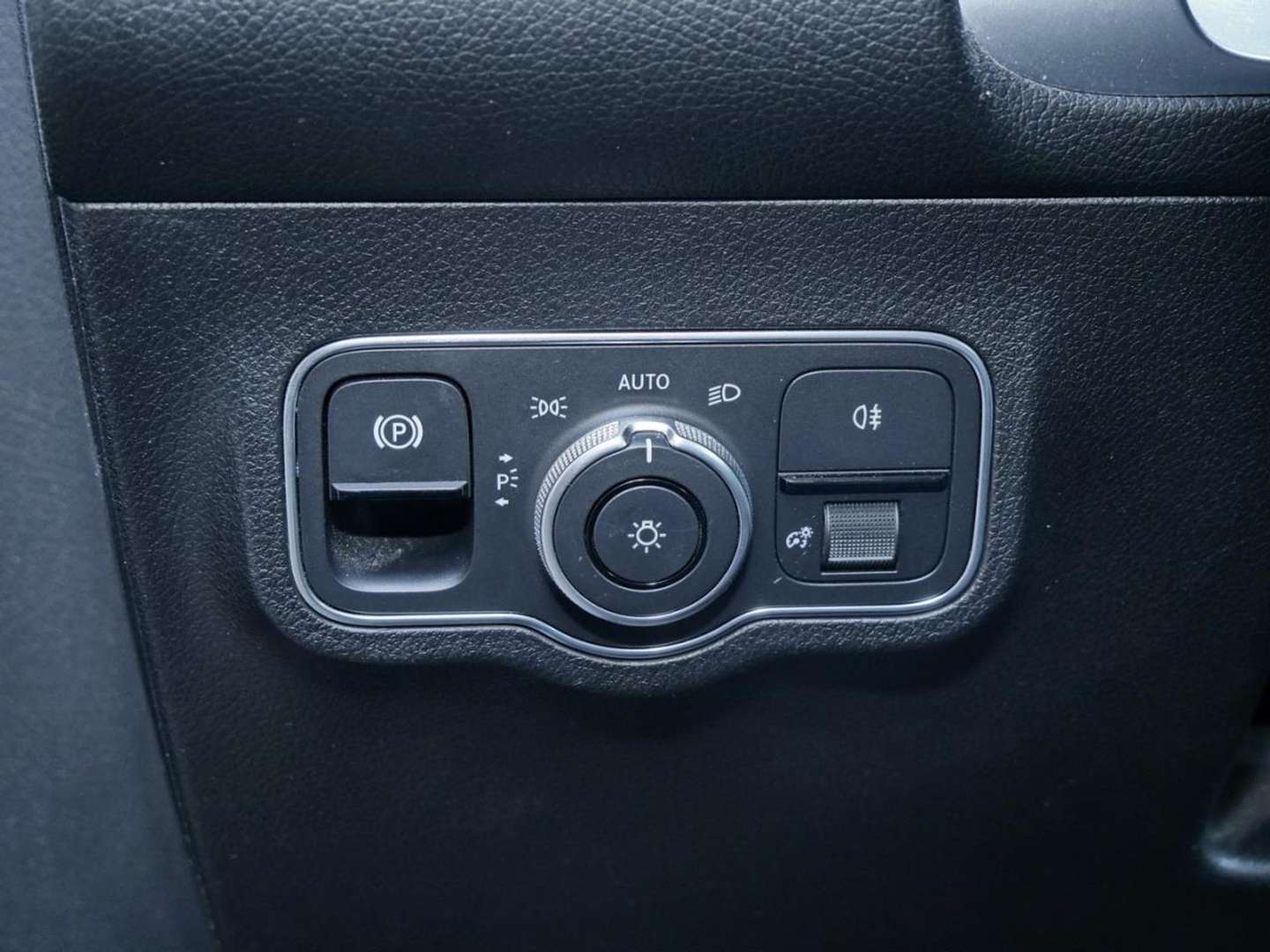 Mercedes EQB 300 Progressive - 2023 - Joinsteer - #19