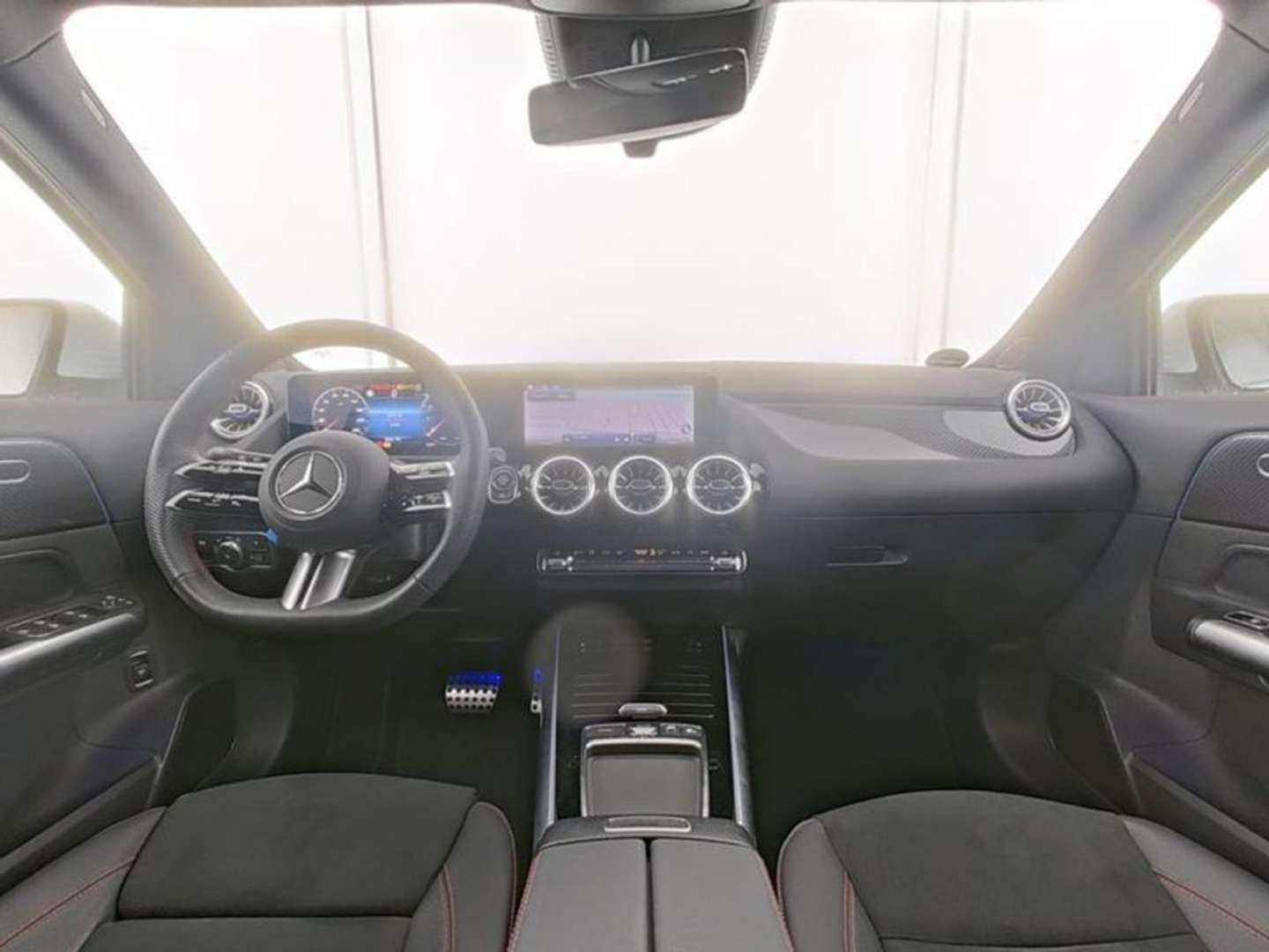 Mercedes GLA 180 AMG Line - 2025 - Joinsteer - #3