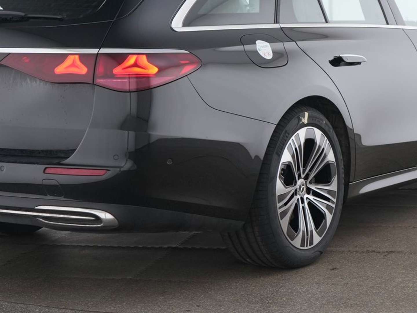 Mercedes Classe E 220 Avantgarde - 2025 - Joinsteer - #3