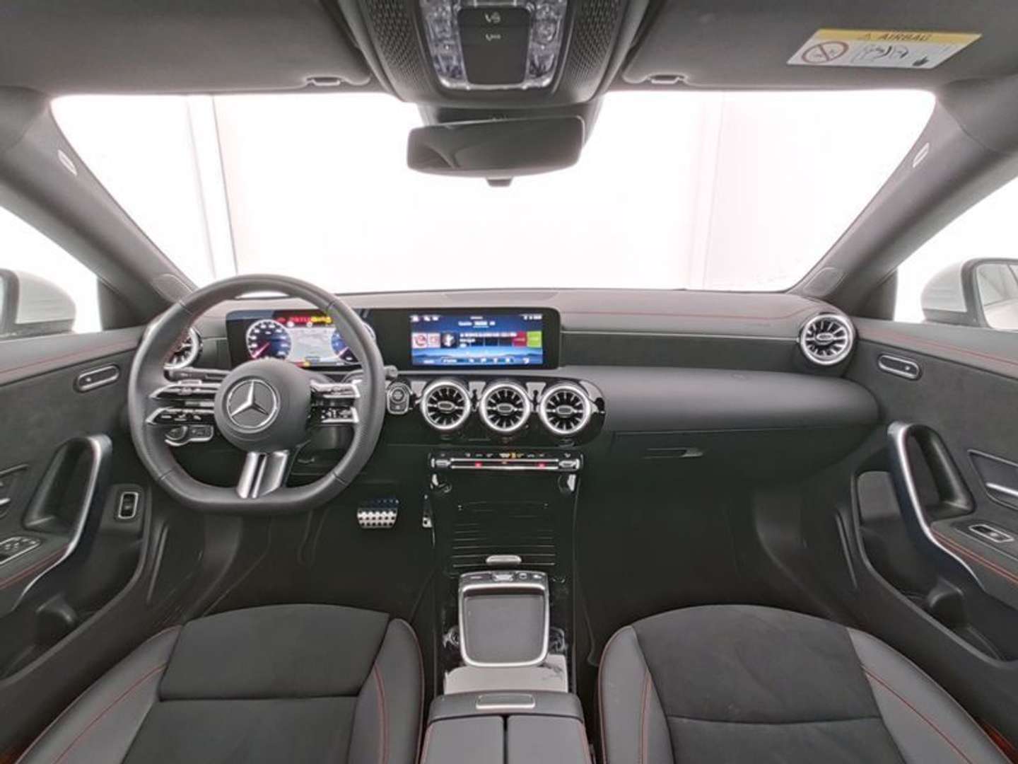 Mercedes CLA 180 AMG Line - 2025 - Joinsteer - #4