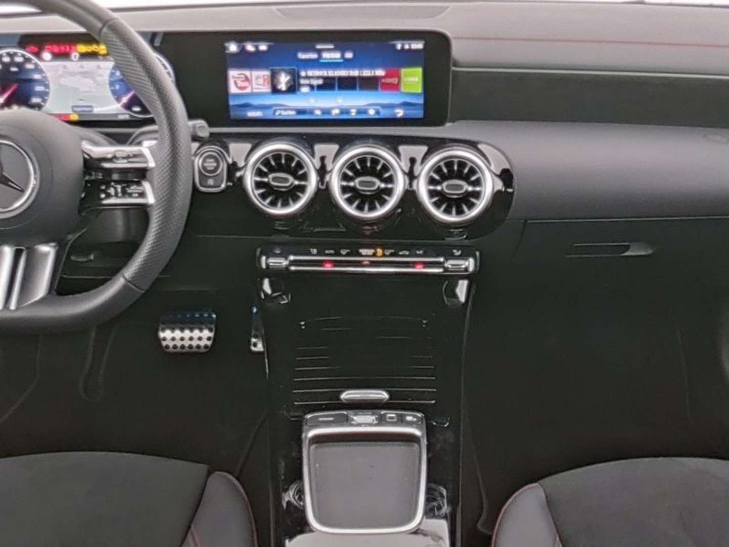 Mercedes CLA 180 AMG Line - 2025 - Joinsteer - #5