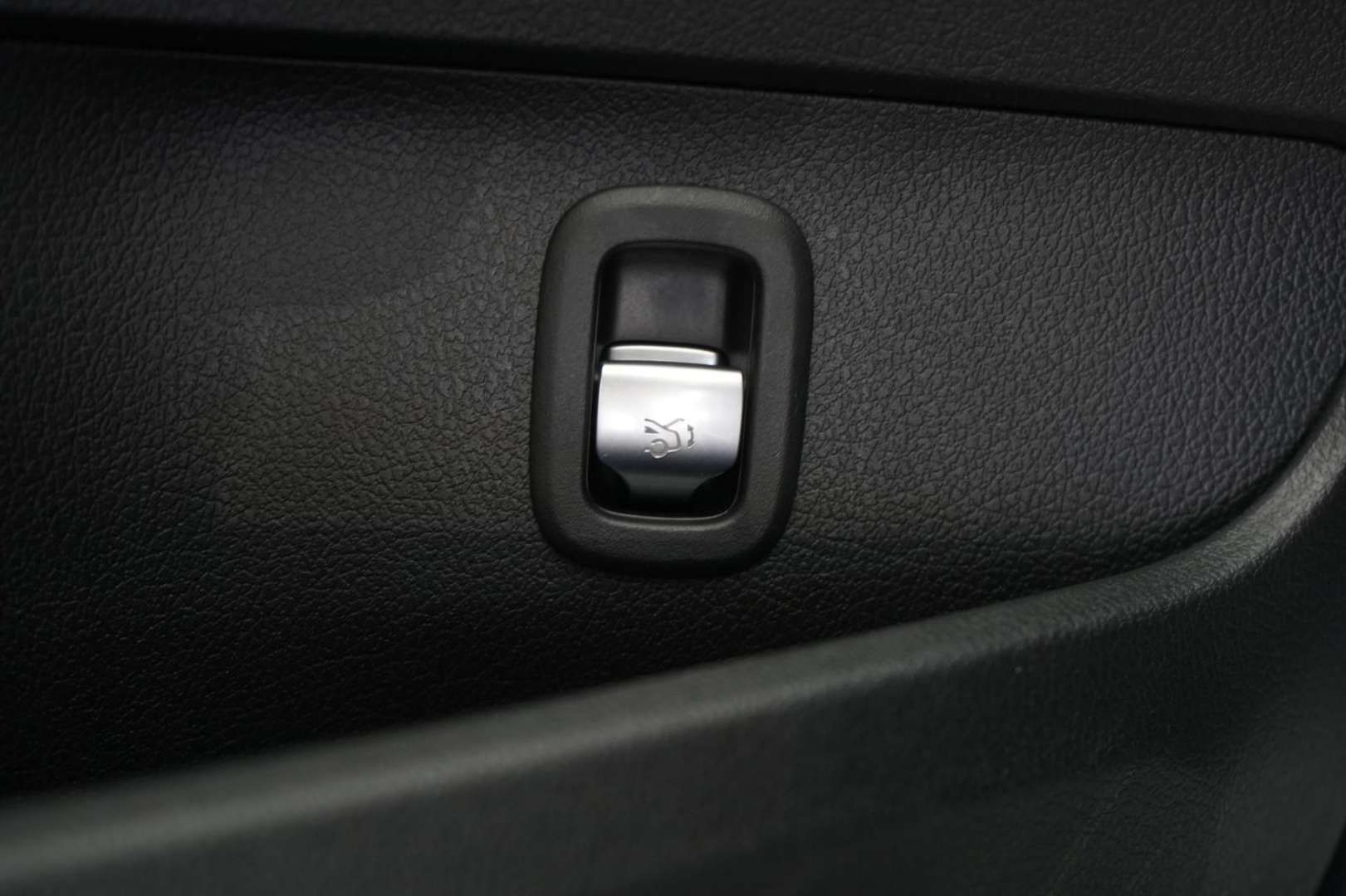 Mercedes Classe C C 220 Avantgarde - 2023 - Joinsteer - #26