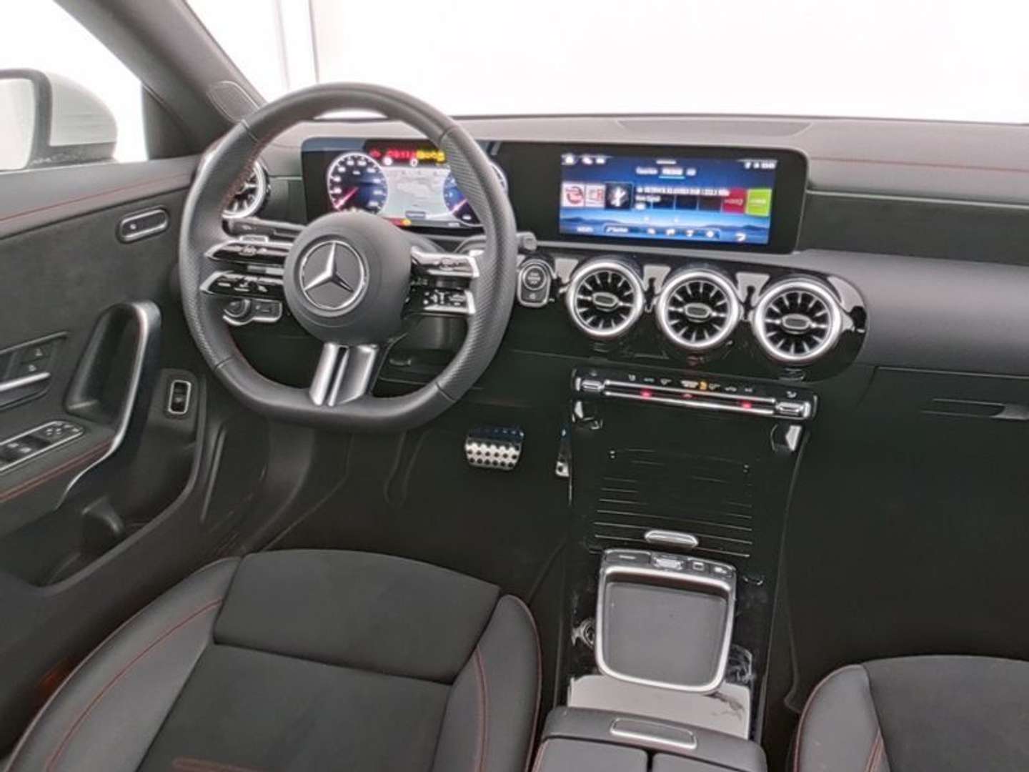 Mercedes CLA 180 AMG Line - 2025 - Joinsteer - #7