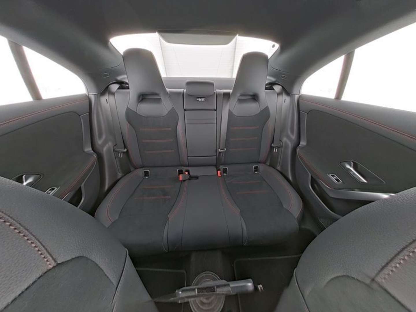 Mercedes CLA 180 AMG Line - 2025 - Joinsteer - #8