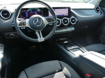 Mercedes GLA 180 Progressive — photo 5
