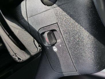 Mercedes GLA 180 Progressive — photo 18