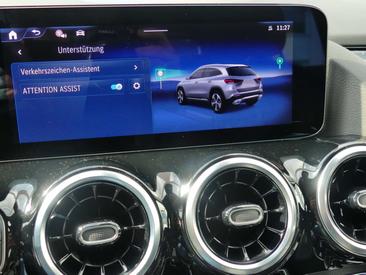 Mercedes GLA 180 Progressive — photo 19