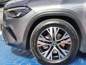Mercedes GLA 180 Progressive — photo 20