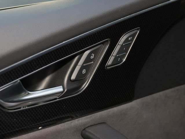 Audi Q8 Competition Plus 55 TFSI Quattro Tiptronic - 2023 - Joinsteer - #8