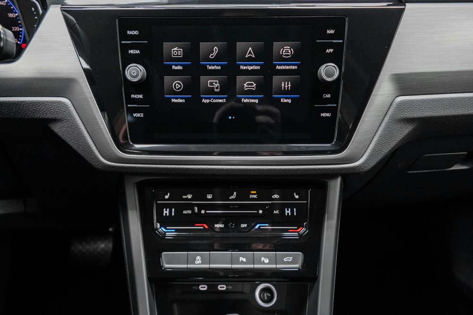 Volkswagen Touran TSI - 2025 - Joinsteer - #11