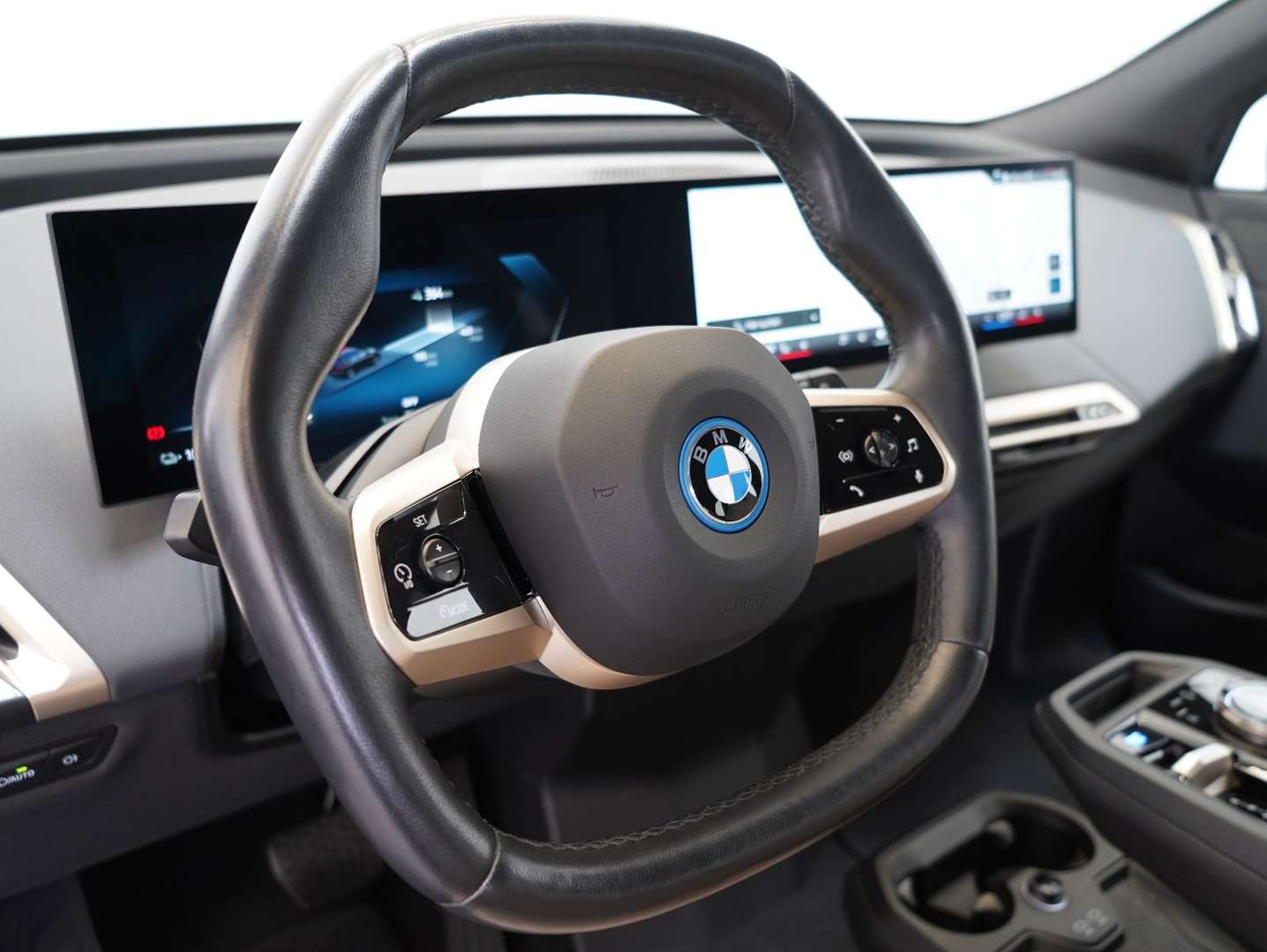 BMW IX Sport XDrive40 - 2023 - Joinsteer - #8