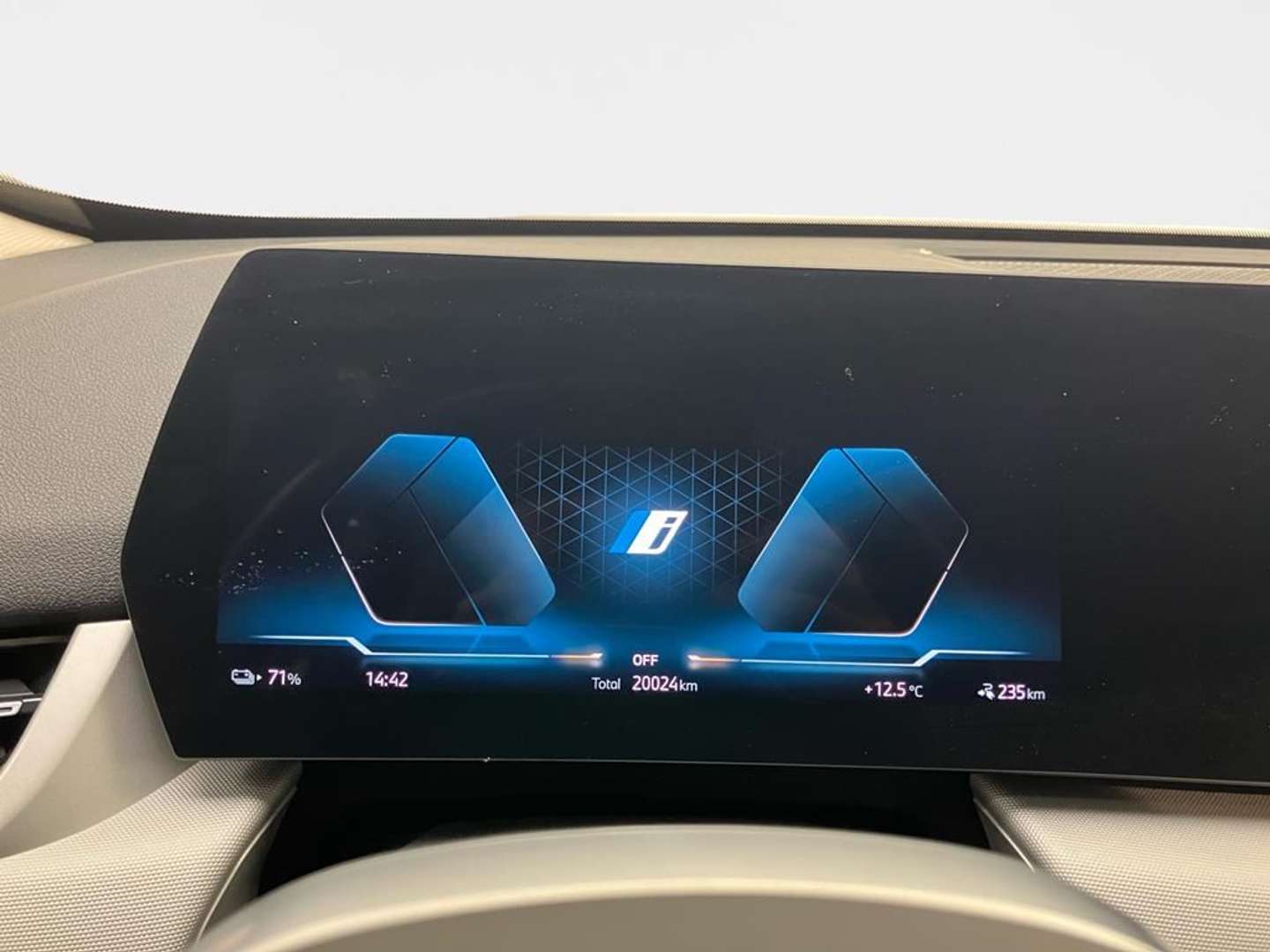 BMW IX1 - 2023 - Joinsteer - #11