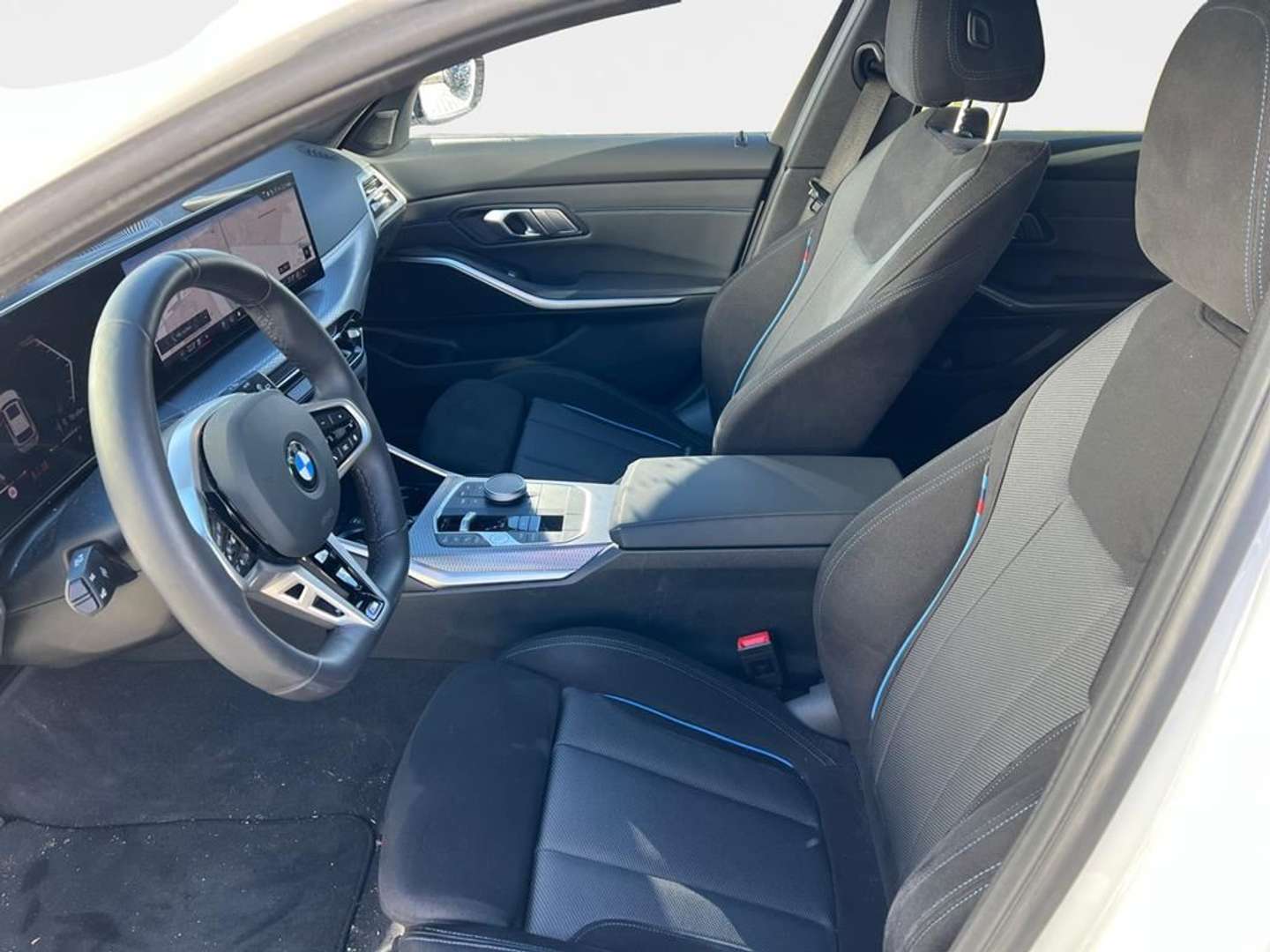 BMW 318 M Sport - 2025 - Joinsteer - #8