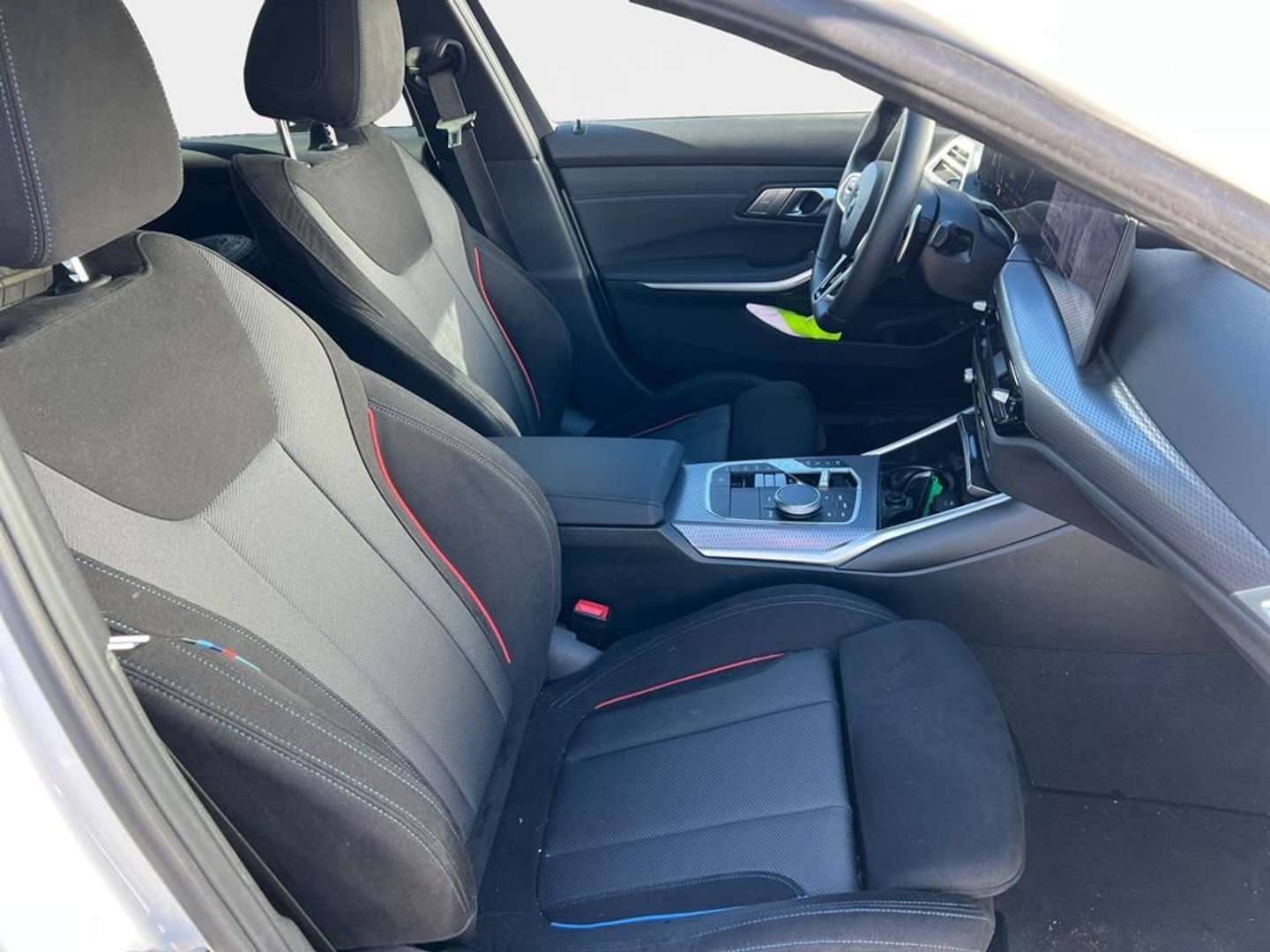 BMW 318 M Sport - 2025 - Joinsteer - #12
