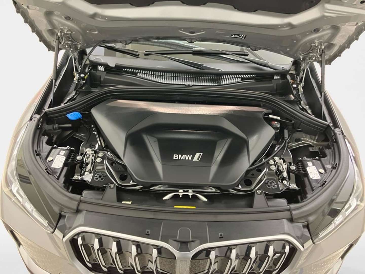 BMW IX1 - 2023 - Joinsteer - #16