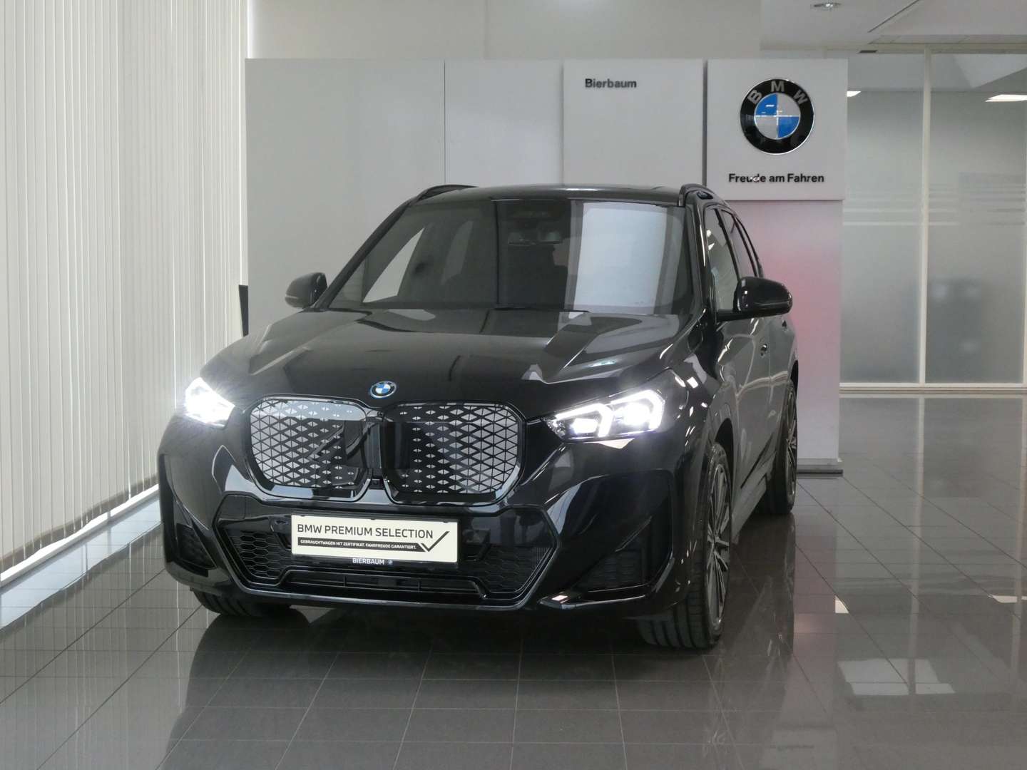 BMW IX1 EDrive20 - 2026 - Joinsteer - #2